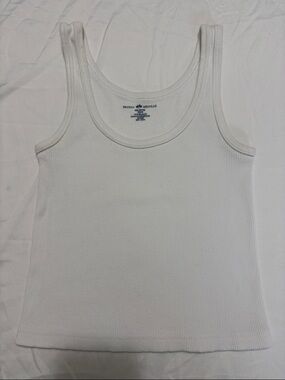 Brandy Melville White Ribbed Scoop Tank